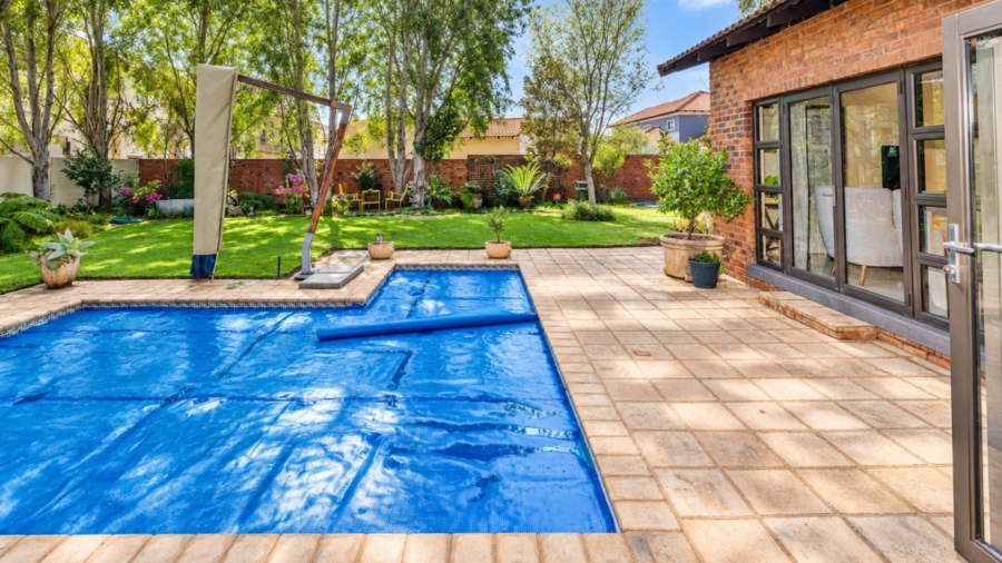 5 Bedroom Property for Sale in Xanadu Nature Estate North West